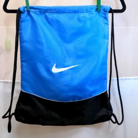 Nike Brasilia Drawstring Gymsack - Picture 7 of 7